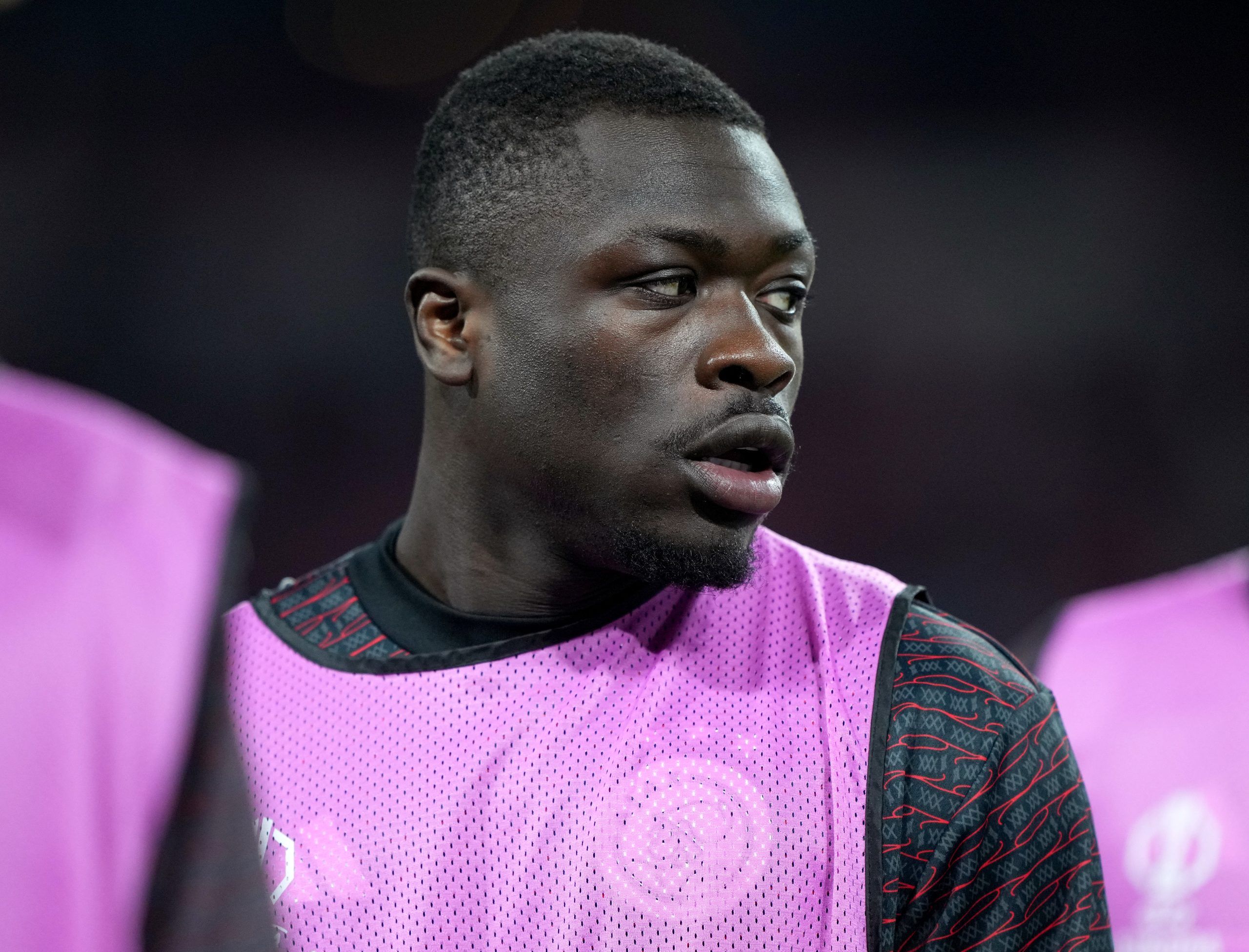 ⚠️ ONRUST IN AMSTERDAM: AJAX OP ZIJN GRONDVESTEN GESCHUD DOOR INTERNE STRIJD NU COACH JOHN HEITINGA BRIAN BROBBEY NAAR…