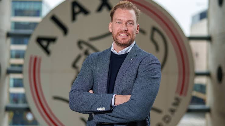 Erfenis in Veilige Handen: Ajax Slaat Visionaire Weg in door Traditie te Versmelten met Modern Leiderschap—Clubicoon Jan Vertonghen Aangesteld als Nieuwe…