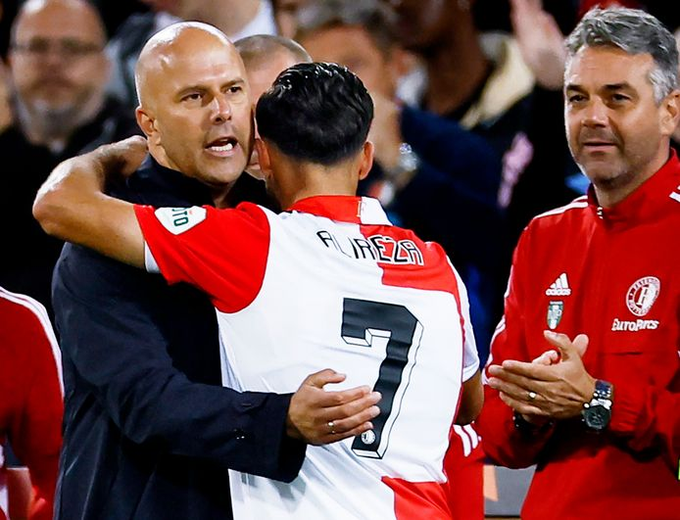 Verraad of Zaken? Van Rotterdamse Held tot Anfield-Jager: Arne Slot Zaait Controverse nu Hij Naar Verluidt Feyenoords Stabiliteit Probeert te Ondergraven door…