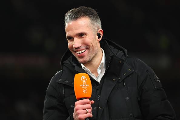 BREAKING NIEUWS:ROBIN VAN PERSIE ONTHULT DRIE WERELDKLASSE-SPELERS DIE FEYENOORD GAAT BINNENHALEN – EEN NIEUW GOUDEN TIJDPERK IN DE KUIP