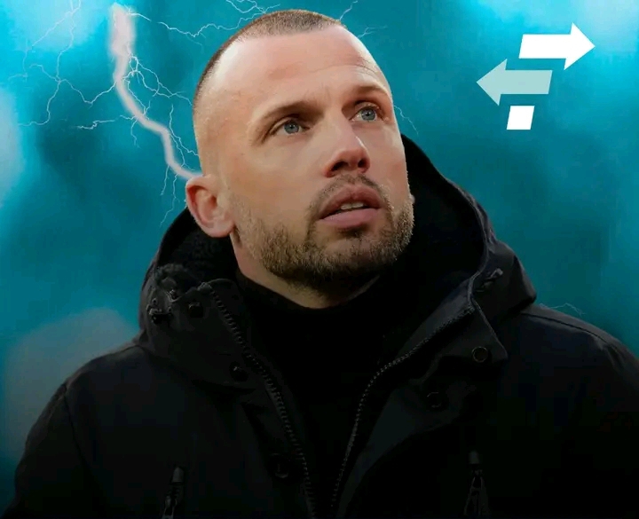 De Druk op John Heitinga Neemt Toe: Ajax-coach Onder Vuur Nu Vragen Over…