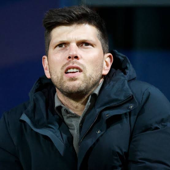 Nederlands Voetbal in Rouw: Legendarische Spits Klaas-Jan Huntelaar Overlijdt Vanmorgen Tragisch…