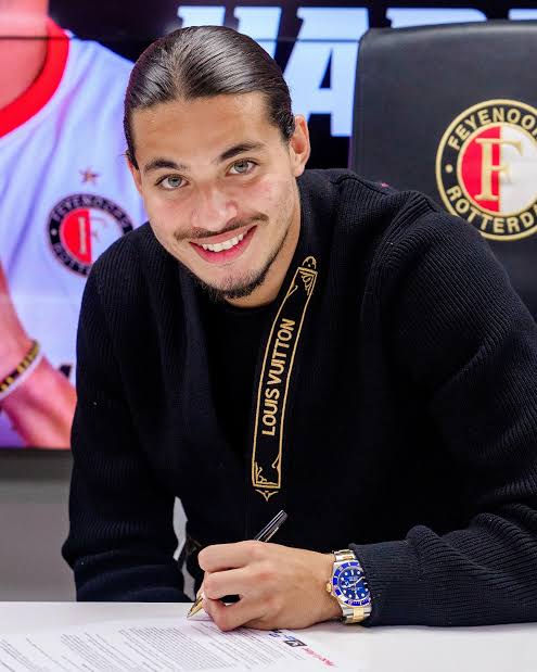 Breaking : Had Een Keuze, Maar Mijn Hart Sprak”: Anis Hadj-Moussa Onthult De Werkelijke Reden Achter Zijn Contractverlenging Bij Feyenoord…