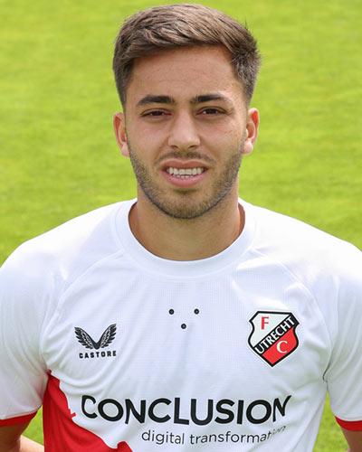 BREAKING: Souffian El Karouani maakt recordtransfer van €120 miljoen naar PSV Eindhoven