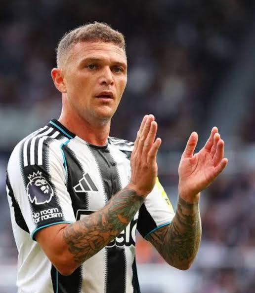 FEYENOORD DOET SCHOKKENDE AANKOOP VAN KIERAN TRIPPIER: €100 MILJOEN DEAL BRENGT ENORME..