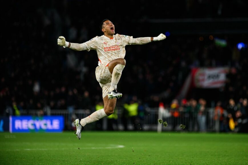 EINDHOVEN, NETHERLANDS - 27 NOVEMBER, 2024: Walter Benitez, The UEFA Champions League football match between PSV - FC Shakhtar Donetsk at Philips Arena